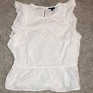 Who What Wear White Eyelet Blouse with Ruffle Sleeves